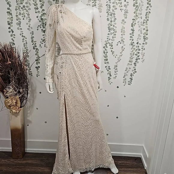 Mac Duggal EMBELLISHED ONE SLEEVE CUT OUT GOWN Sz 8 - Picture 3 of 12